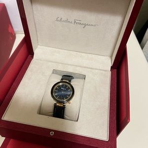 Women Salvatore Ferragamo watch